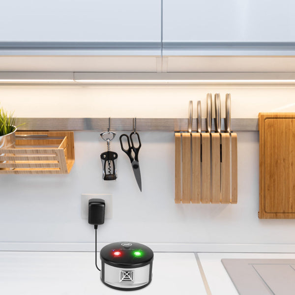 360 Degree Ultrasonic Pest Repellent by luvipets